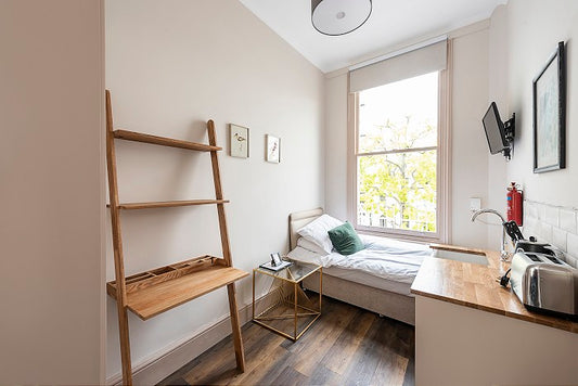 Lovely Kensington Studio