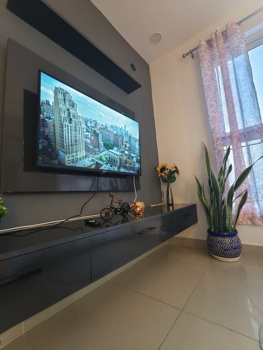 Premium 1BHK for 4 with Lakeview - Urban Sunflower
