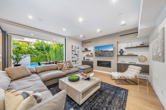 Luxury Green villa! 6bdr w pool and theatre
