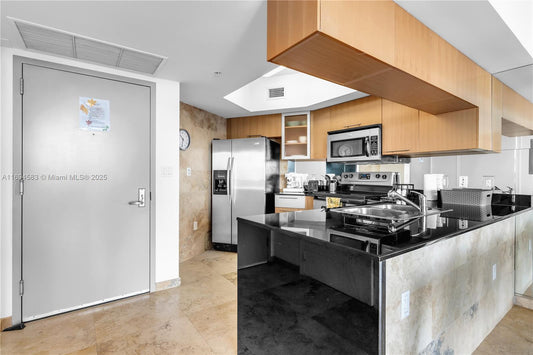 *5014** Stunning Bayfront Penthouse in Opera Tower – 2BR Luxury Getaway