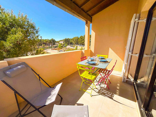 T2 - Piscine - Parking - Plage