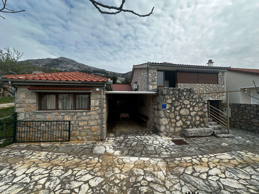 Charming Stone House, Starigrad- Paklenica