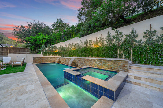 Longview Charming Retreat with Pool and Spa