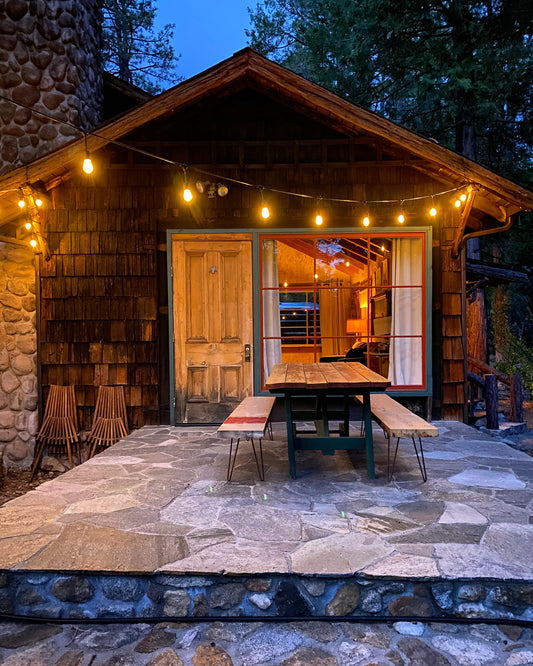 Historic Owl Pine Cabin: Creek + Town + Nature
