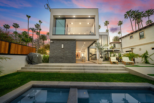 5BDR LUXURY DOHENY VILLA!!