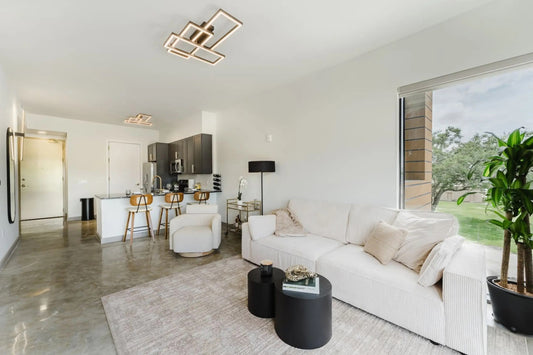*6912* Modern 2BR Apartment  • Balcony + Parking