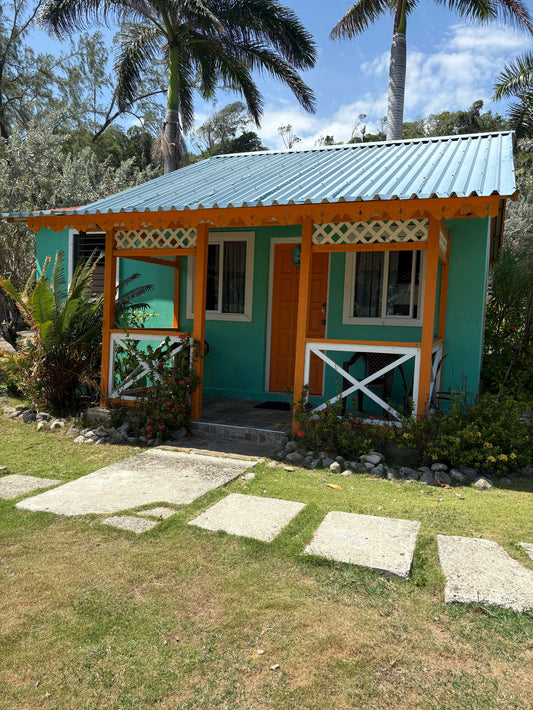 Eazy Breezy Cabin @ Blessings at Strawberry Fields