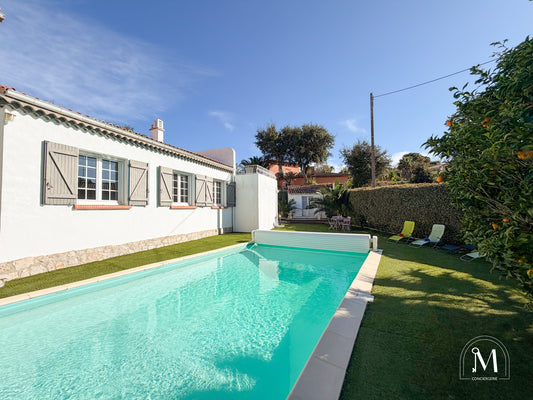 Haut de villa avec piscine et parking à Six-fours